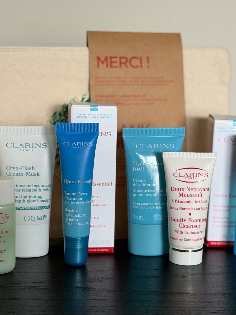 Clarins Women's Hydra-essential kit & travel size Skincare Set. - Picture 2 of 4
